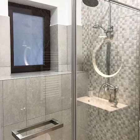 Perfect Home: Cozy 2br & Balcony * Bucarest